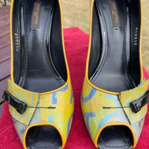 Louis Vuitton Paris peep toe pumps
